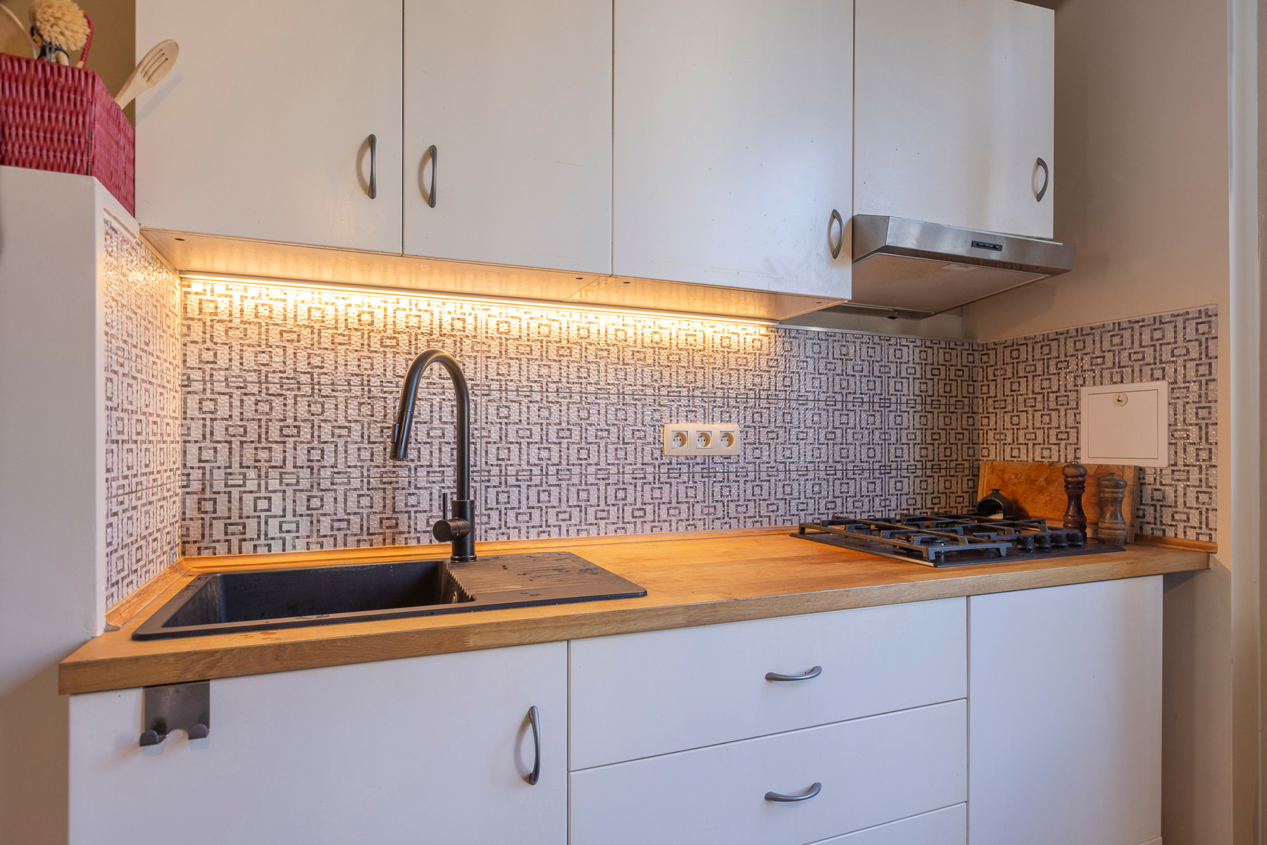 Ruim en opgefrist appartement met één slaapkamer. - foto 4