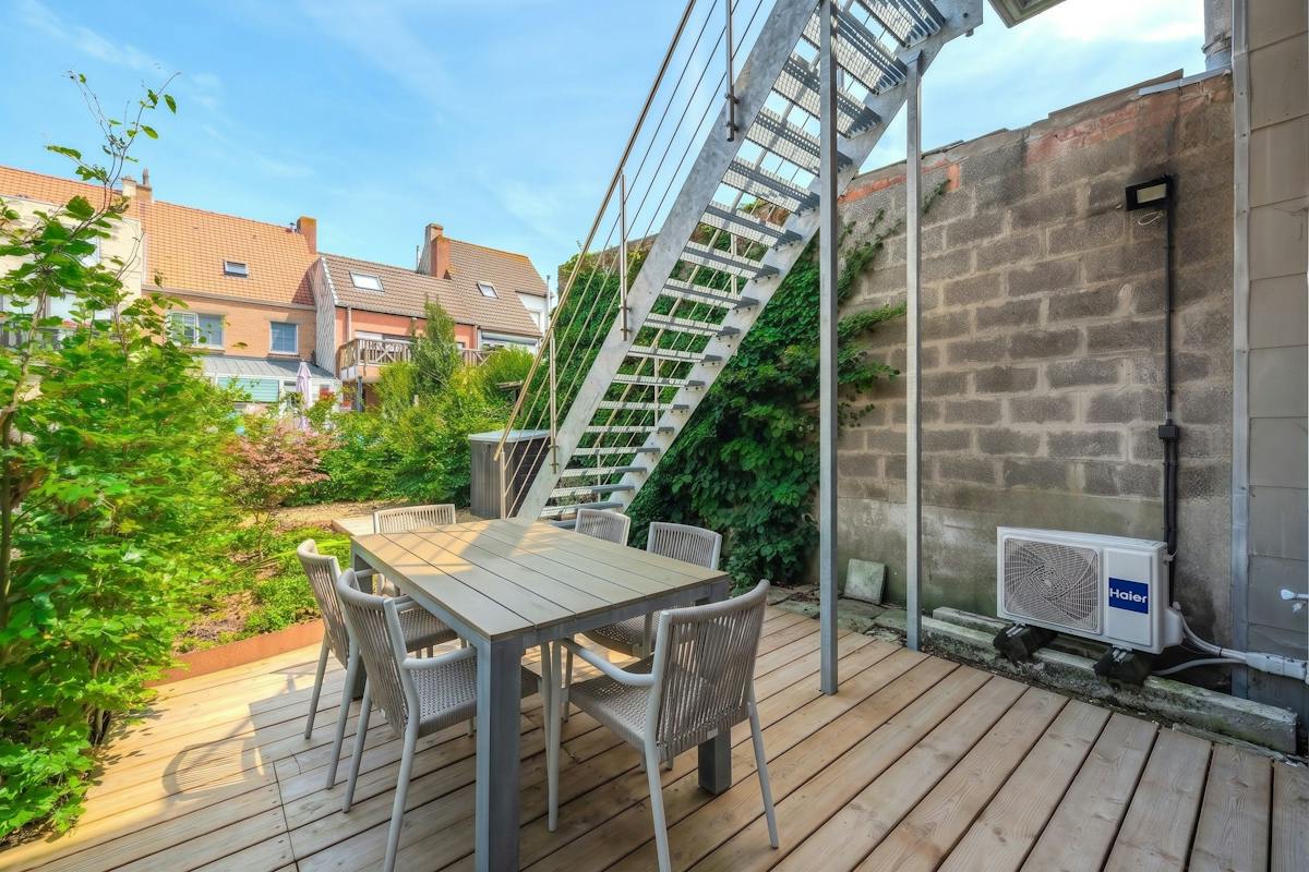 Bel-étage woning met 4 slaapkamers, garage en tuin!  - foto 4