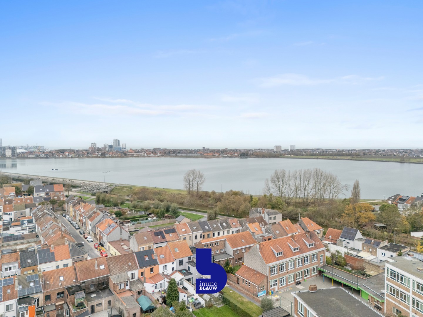 Handelspand met woonst op een uiterst commerciële ligging - photo 5