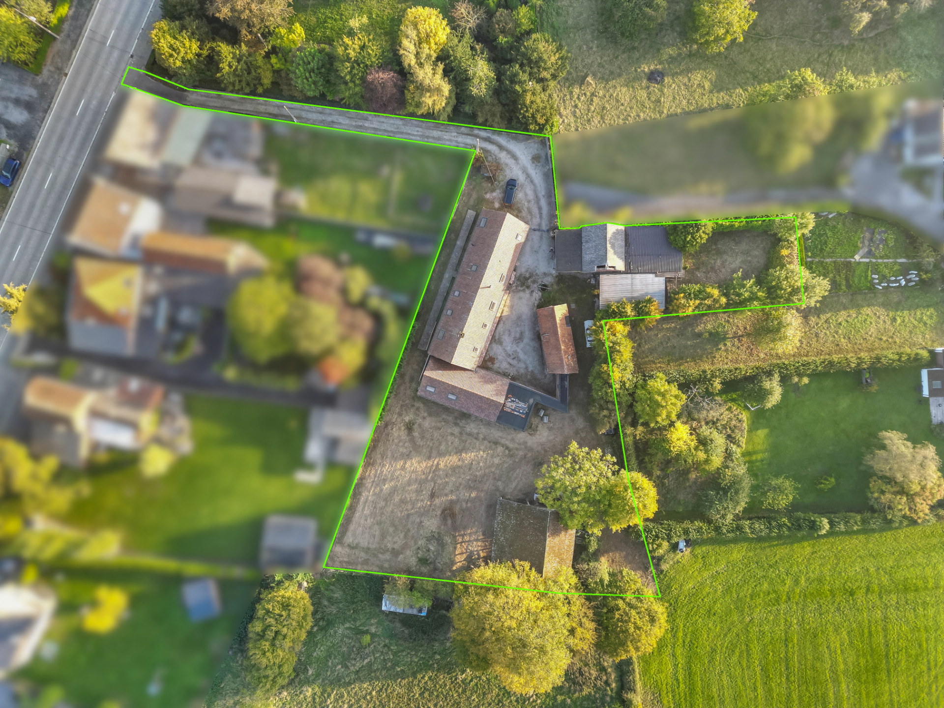 Fermette partiellement rénovée, très bien située! - photo 2