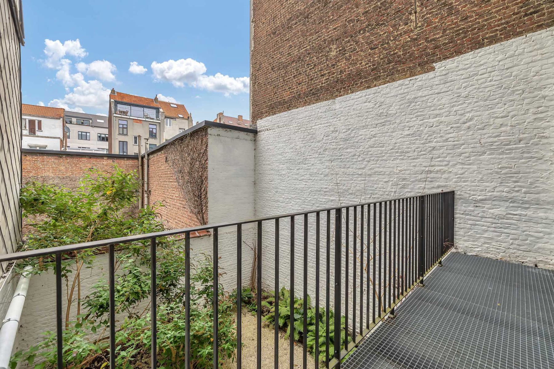 Apartment for sale in Sint-Gillis with 2 bedrooms - photo 4