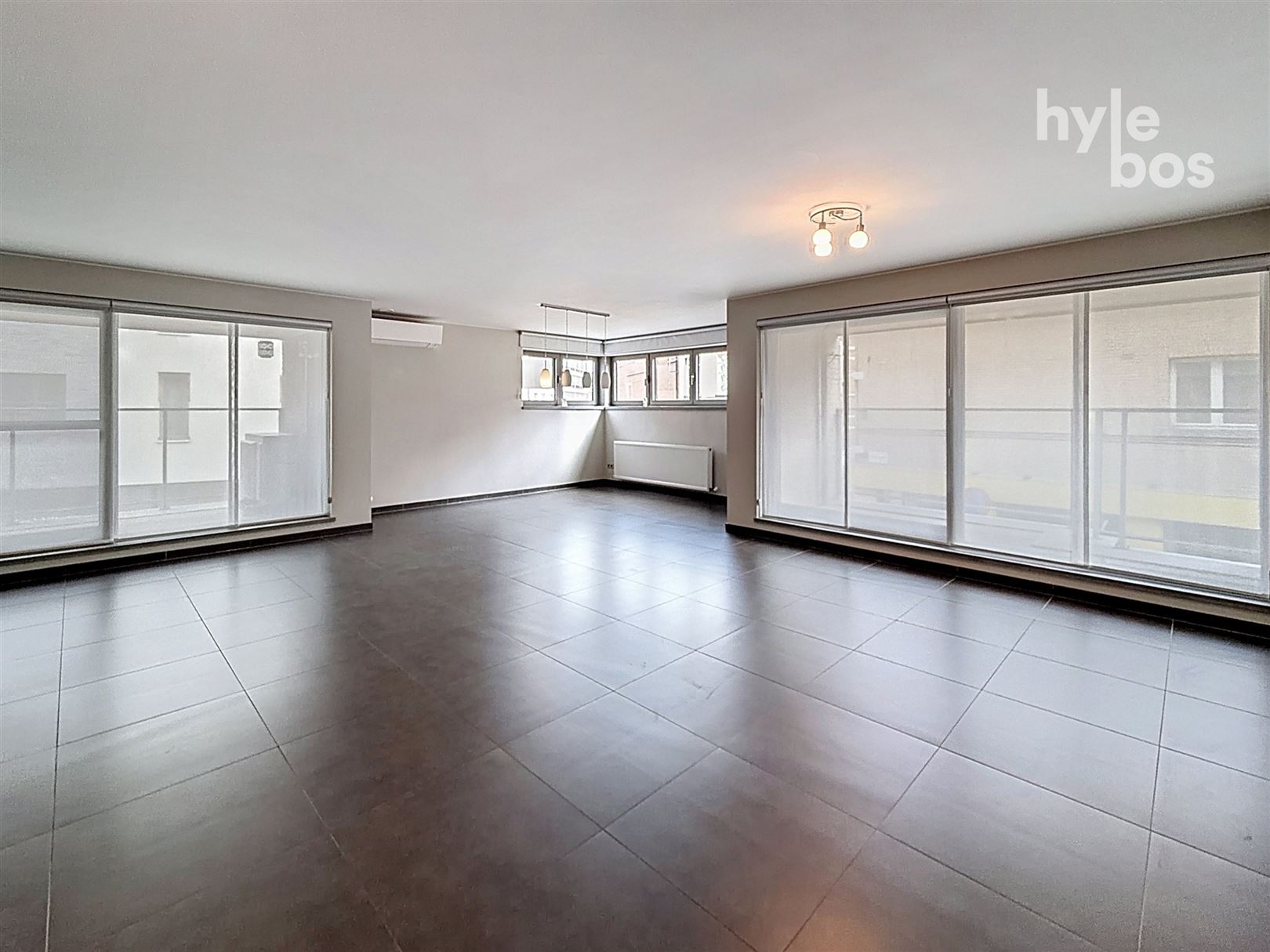 Instapklaar centraal gelegen appartement met garage - foto 3