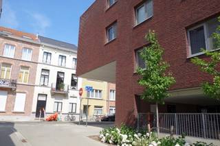 places de parking souterrain à louer dans la Residentie Cartijnenveld. Il est situé dans le parking souterrain sous l'ancien Rijkswacht. L'accès...