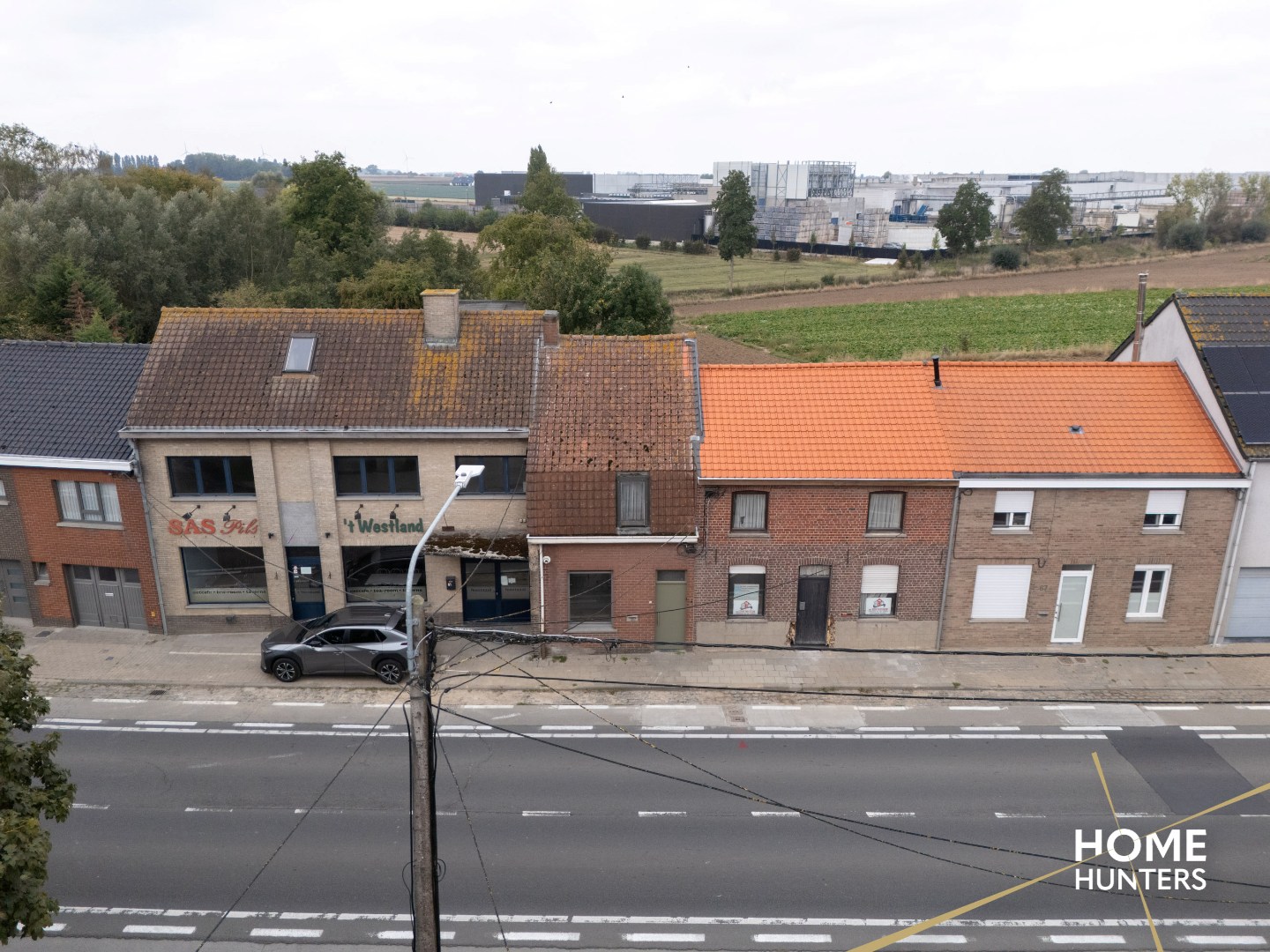 Te renoveren woning met 3 slaakamers en een zonnige tuin - foto 3