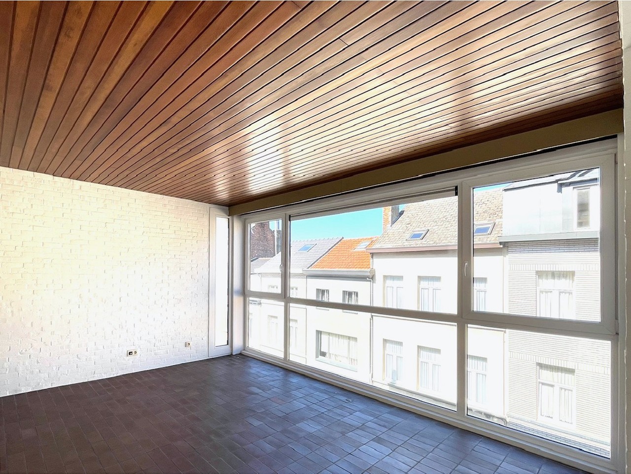 Verzorgde studio met balkon op centrale ligging - foto 5