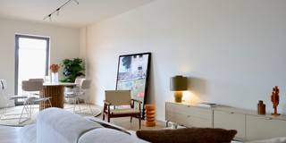 Twee slaapkamer appartement met op zichtenIndeling: inkomhal, woonkamer met terras, open ingerichte keuken, ruime berging, apart toilet, tweede...