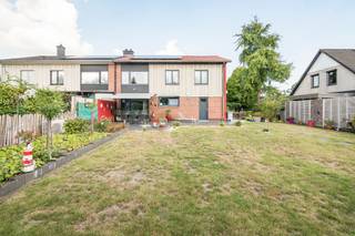 [[ DIT PAND NEEMT DEEL AAN DE ERA OPEN HUIZEN DAG OP 6/12 VAN 9:30 TOT 10:30 ]] Te koop: ruime halfopen woning in Stekene, gelegen aan de...