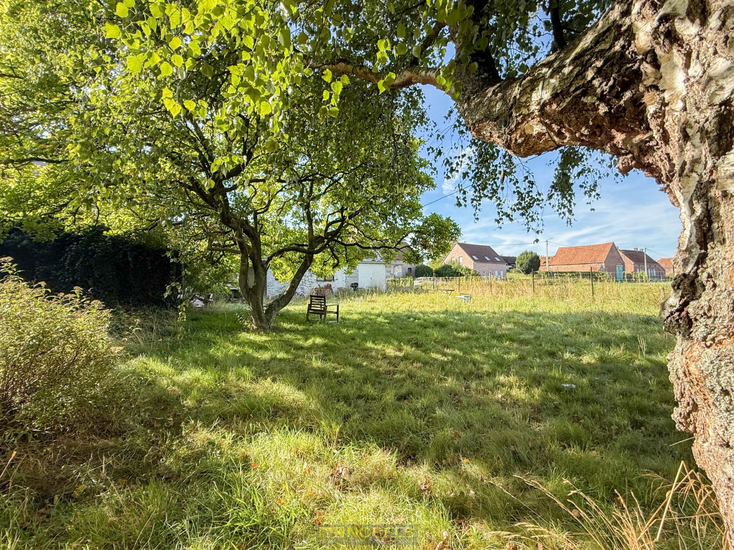 À vendre, bâtiment à rénover complètement / à démolir au centre du village d’Oeudeghien. - photo 3