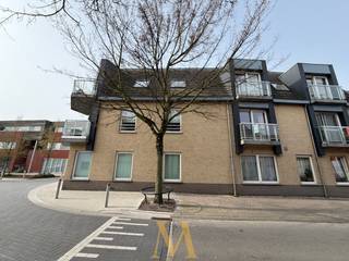 Gelegen op een uitstekende locatie in het centrum van Waregem, op wandelafstand van winkels, openbaar vervoer en scholen, bevindt zich deze moderne...