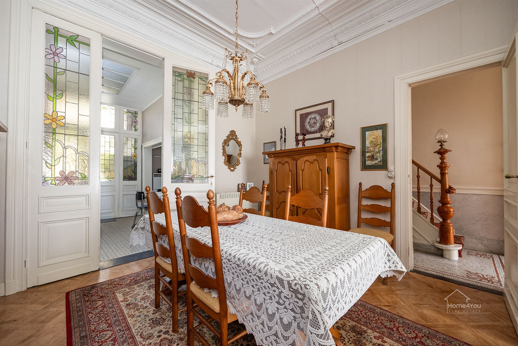 Authentiek herenhuis met 5 slaapkamers en tuin. - foto 4