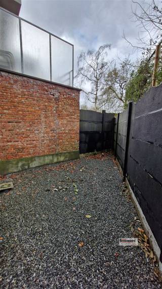 <p><span>Centraal gelegen studio-appartement/kantoor. </span></p><p><span> </span></p><p><span>Op wandelafstand van het Te Boelaarpark. </span></p><p><span>Deze studio/praktijkruimte/kantoor kan voor verschillende doeleinden gebruikt worden.</span></p><p><span>Er is een keuken en twee kantoorruimtes. Deze kunnen ook omgevormd worden tot een leefruimte. </span></p><p><span>Apart toilet.</span></p>