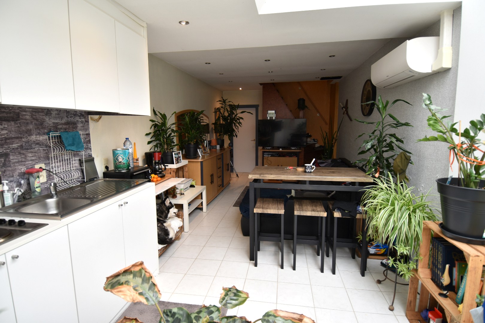 Charmante stadswoning met 2 slaapkamers op toplocatie te koop in Kortrijk! - foto 4
