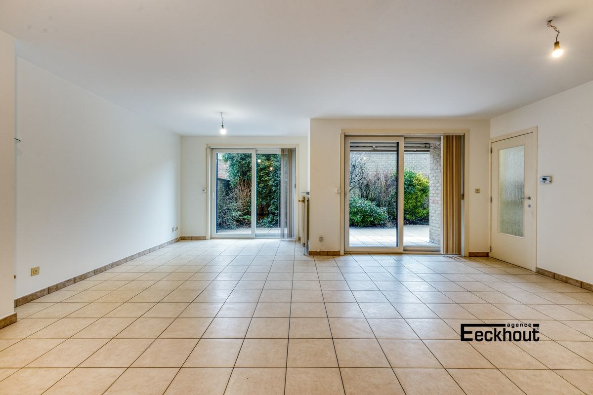 Zeer ruim appartement met 3 slaapkamers en groot terras! - foto 4