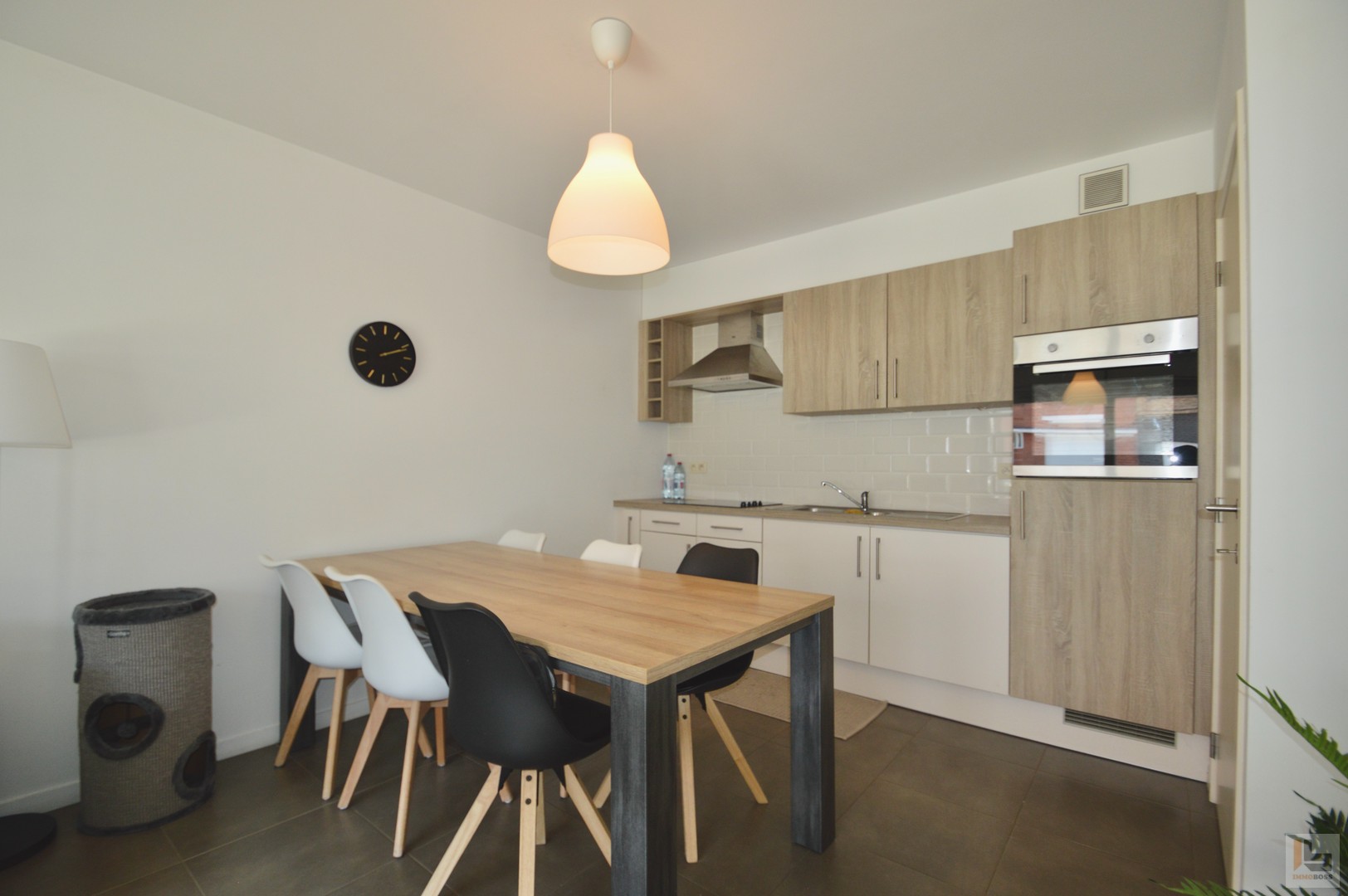 Gezellig gelijkvloers appartement met 2 slpks + terras met gazon - foto 5