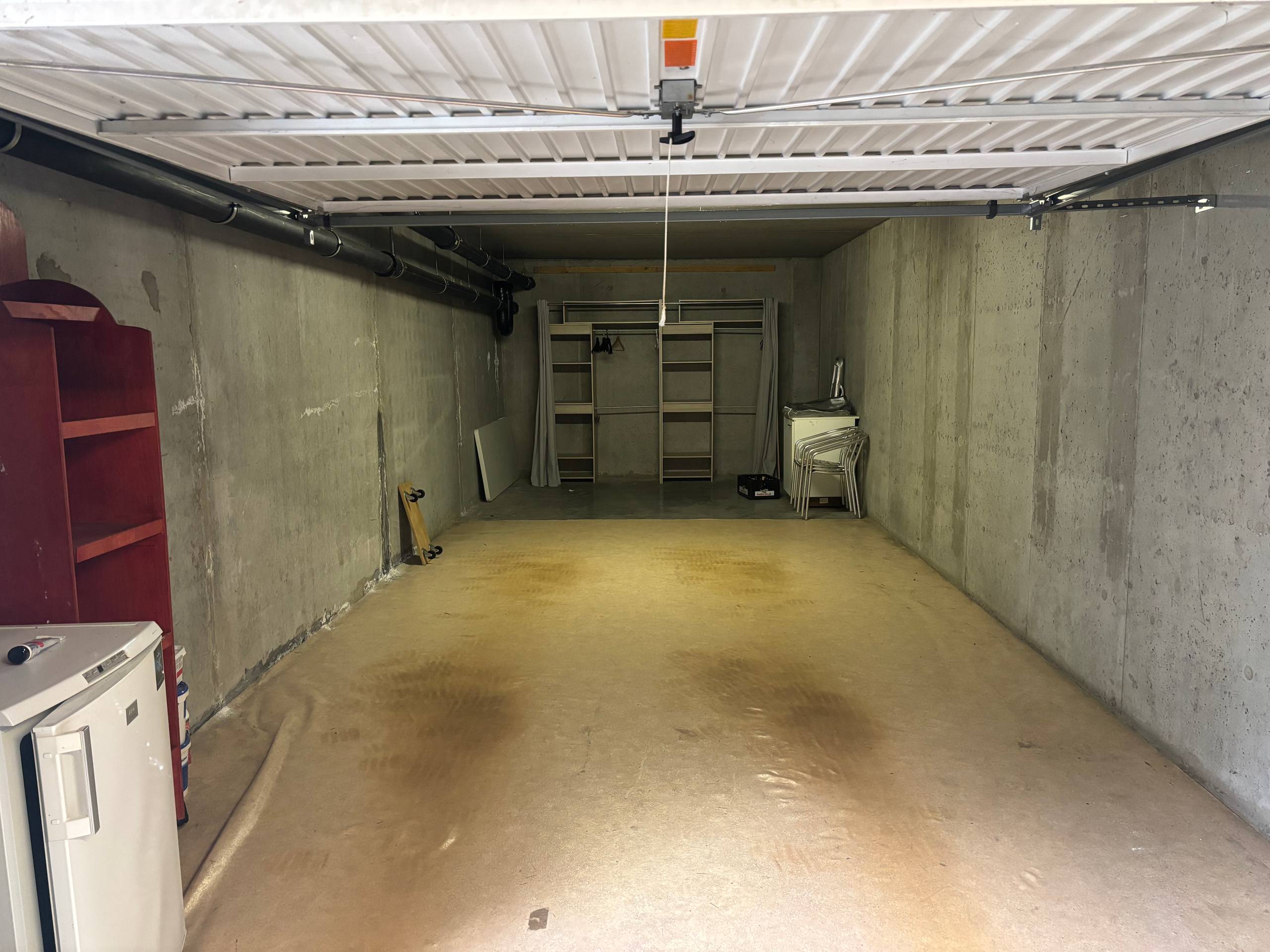 Zeer ruime ondergrondse garagebox op centrale locatie - foto 5