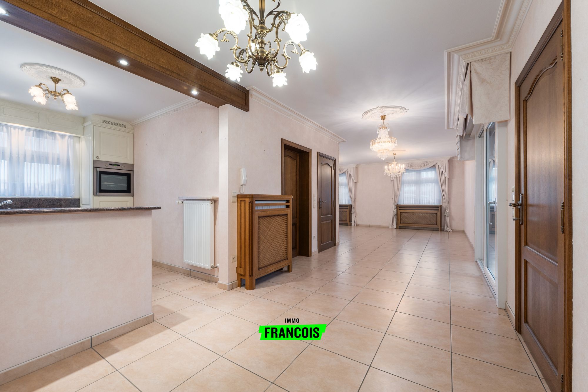 Ruime woning met 3 slaapkamers, veranda en garage op 435 m² te Zedelgem - foto 5