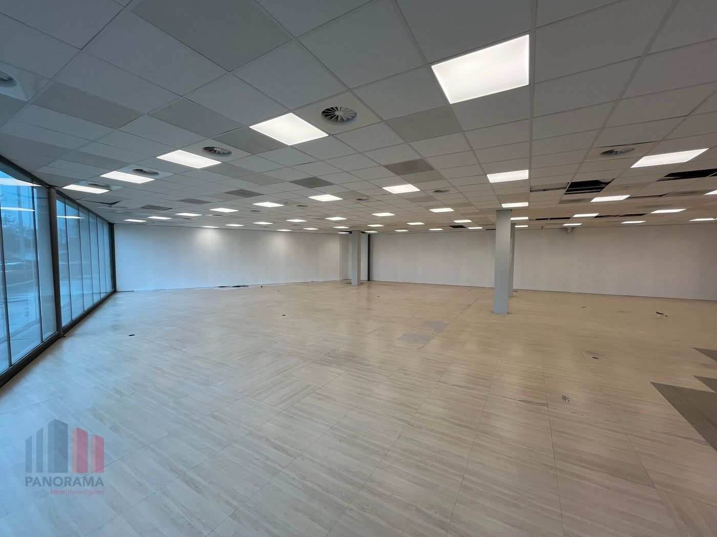 492 m² instapklare kantoren NAAST afrit E40 Sint-Denijs-Westrem - foto 4