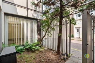 <p><span>In the heart of Vilvoorde, within walking distance of the train station and Franklin Roosevelt Avenue, you will find this exceptional property with a rich history. Originally used as a doctor's residence by a cardiologist, this property still exudes the grandeur and characterful style of the 1970s.With an impressive living area of no less than 485 m² and a licensed use as a commercial house, this property offers a wide range of possibilities. Think combination living and practice, group practice, co-housing or even a completely new infill concept. The exceptional location in a dynamic neighborhood only reinforces this potential. The ground floor occupies a spacious area of 178 m² and can be completely arranged according to your own needs. The existing layout lends itself perfectly to the creation of practice rooms, offices or a combination with private living. To the side is a spacious garage with space for two cars.On the second floor is the living area, consisting of a generous living space of 58 m², a kitchen, an office, a storage room, a separate toilet and a pleasant terraces.The second floor includes four bedrooms,toilet, two bathrooms and an additional storage room. The property also features a convenient storage cellar of 66 m². The presence of an elevator (which admittedly requires maintenance) increases comfort and makes the property accessible to all an absolute asset in this category of real estate.</span><span> </span></p>