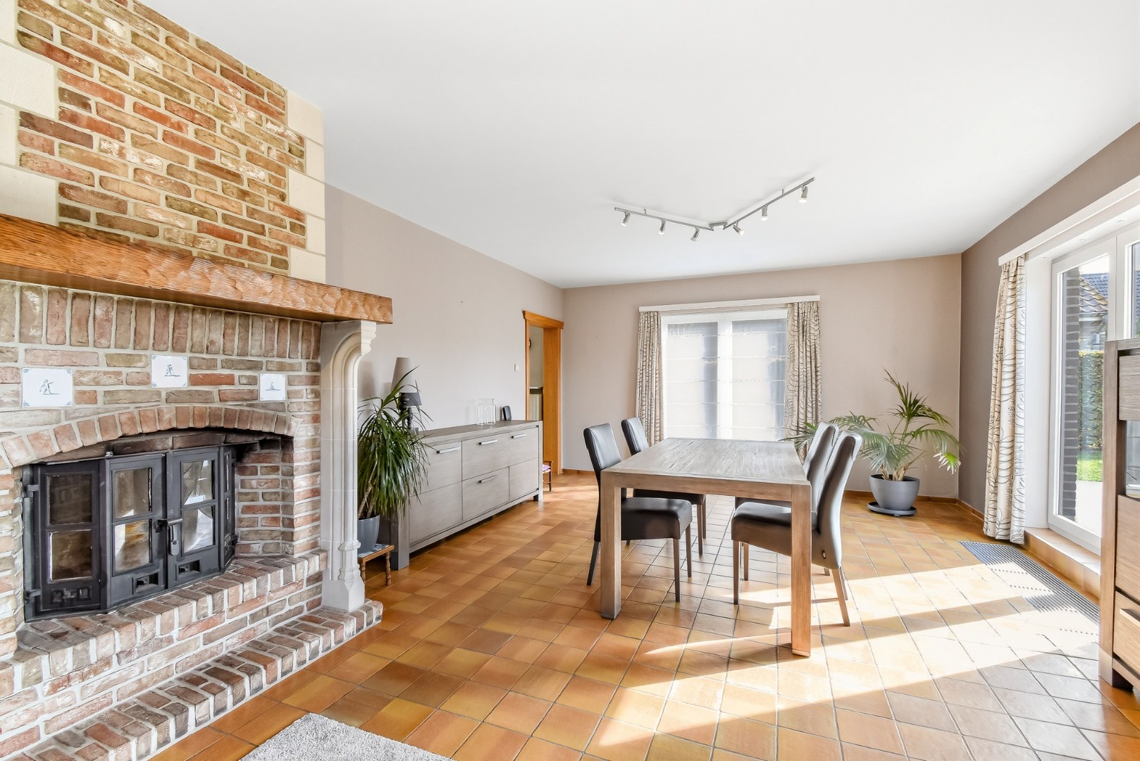Ruime villa met 4 slaapkamers - foto 4