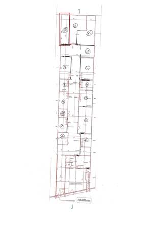 Afgesloten stockage unit van +/- 32 m²  in een complex van 15 units.Het complex is aan de straatkant volledig afgesloten met poort van 2m45 B op 2m36...