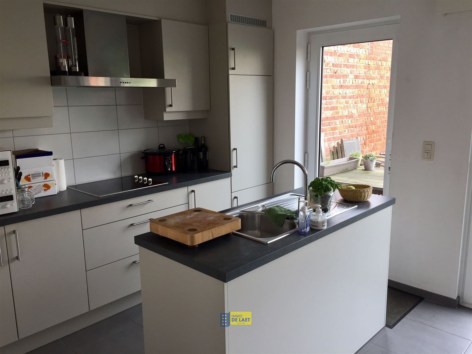 Half open bebouwing met 4 slk, tuin en grote garage. - foto 4
