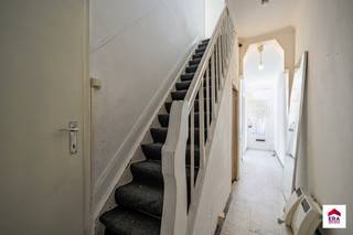 Verzorgde woning met 3 slaapkamers en tuin op 135m² in Tielt! Ligging: gelegen in het centrum van Tielt, op wandelafstand van bakker, slager,...