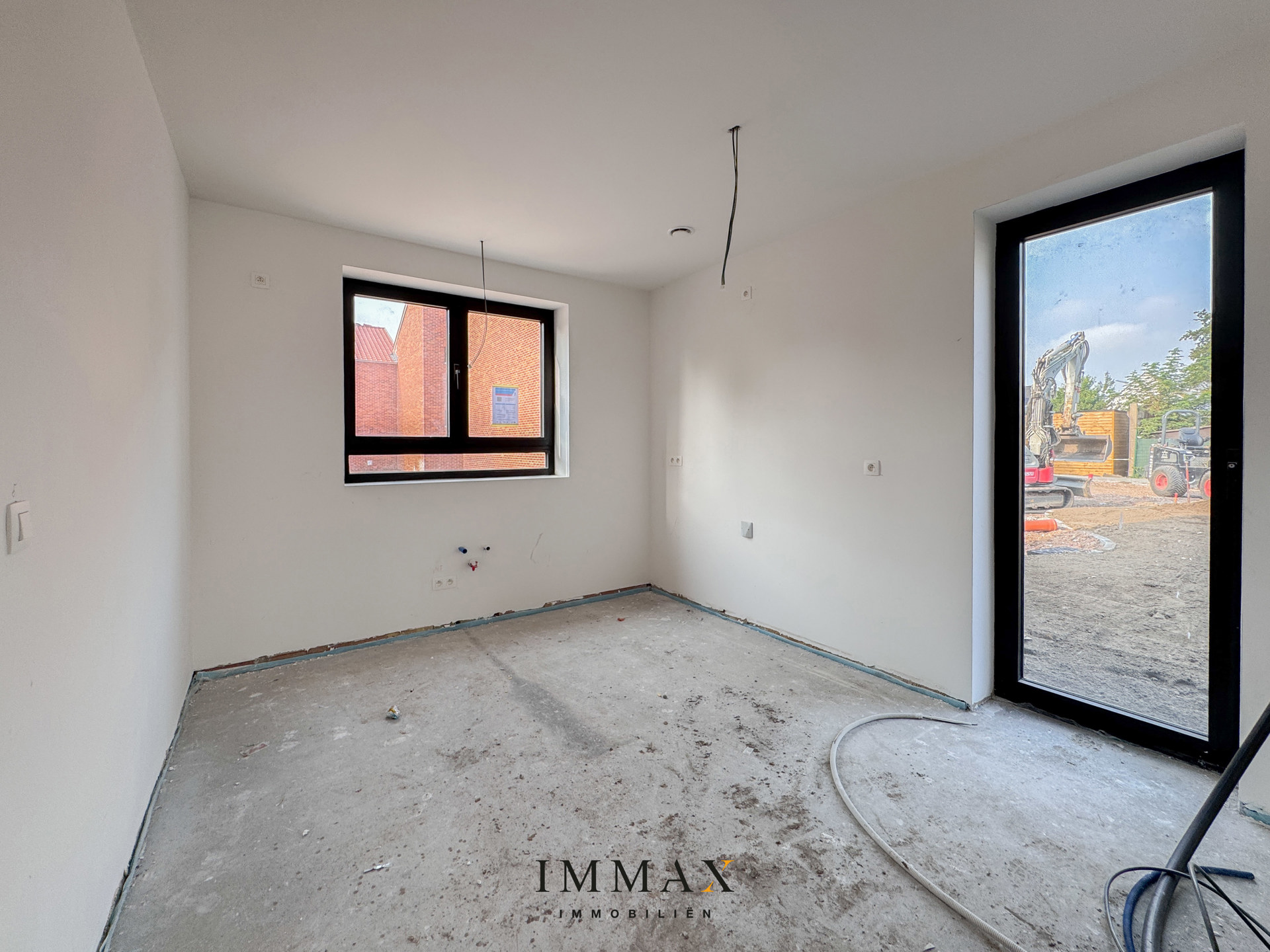 YUKI | Halfopen woning met 4 slaapkamers, tuin &amp; carport - foto 4