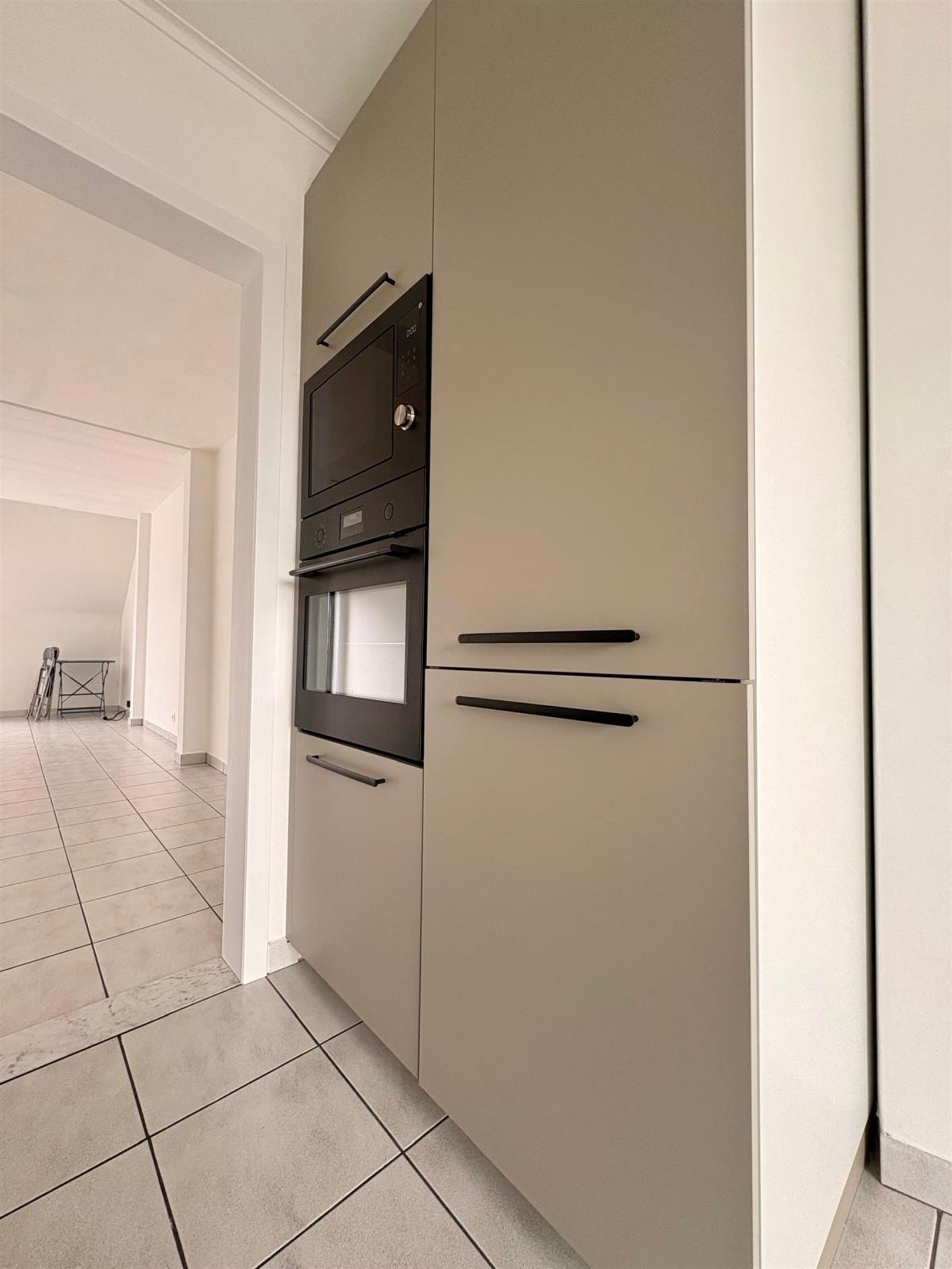 Ruim 2-slaapkamerappartement met lift en autostaanplaats in Sint-Gillis-Dendermonde - foto 5