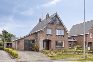 Deze vrijstaande woning gelegen aan de Geelsebaan staat op een ruim perceel van 1038m², met een vlotte verbinding naar Retie en omliggende...