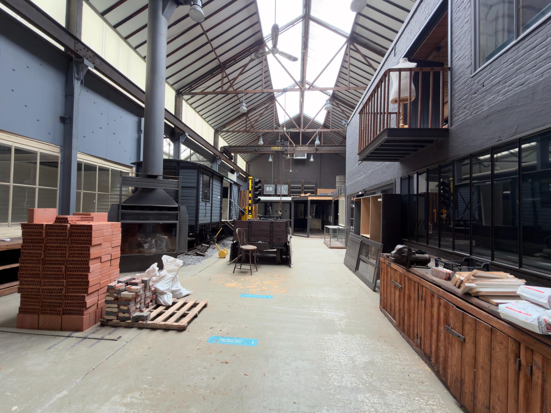 Uniek historisch pand van 700 m² op toplocatie aan afrit Gent Centrum. - foto 4