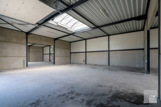 SME unit 10, located in business park "Dorlix", is located to the east of Hasselt on the connecting road between Hasselt and Diepenbeek (adjacent...