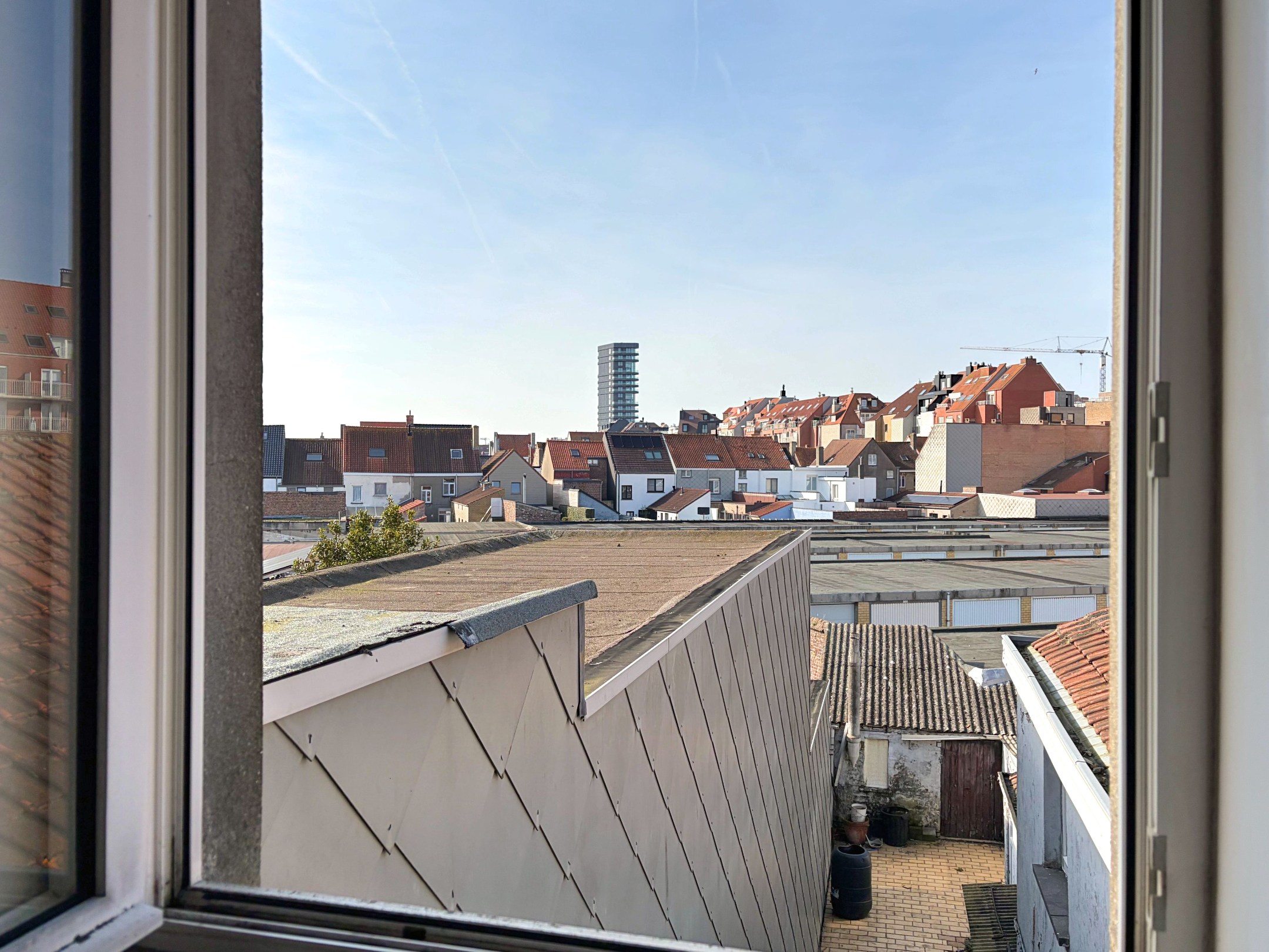 Te renoveren woonhuis met 9 slaapkamers in centrum Heist - foto 3