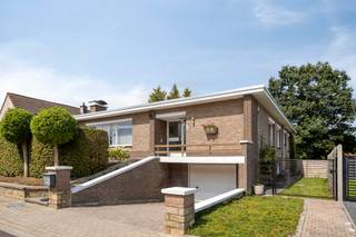 Welkom in Wilsele ! Gelegen in de Bunsbeekstraat vinden we deze ruime en karaktervolle woning met veel potentieel terug. Ze beschikt over maar...