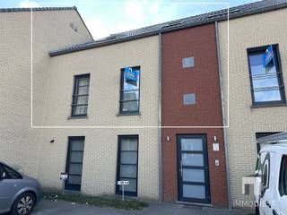 Appartement met 4 slaapkamers, zonnig terras & parking in hartje SchaffenWelkom in dit uitzonderlijk ruim appartement in het centrum van Schaffen,...