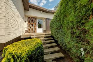 <p><span>Are you looking for a house with space, an excellent location, and plenty of renovation possibilities? Then this detached house from 1967, located along Liersesteenweg 322, is certainly worth a visit. </span></p><p><span> </span></p><p><span>With a </span><span>living area of no less than 218 m²</span><span> and a </span><span>plot of 9a 80ca (980 m²)</span><span>, this property forms the ideal basis for anyone looking to renovate a house entirely to their own taste. Thanks to the </span><span>eastern orientation</span><span>, you can enjoy pleasant natural light every morning and forenoon. </span></p><p><span> </span></p><p><span>Upon entering the house, you will find yourself in a </span><span>spacious and light-filled living area</span><span> with a dining area, where large windows provide pleasant daylight. From the living area, you have direct access to the terrace. The </span><span>functional kitchen</span><span> is nicely adjacent to this and can be fully modernized to meet contemporary living needs. </span></p><p><span> </span></p><p><span>Furthermore, the house features </span><span>three full-fledged bedrooms</span><span> and a </span><span>spacious bathroom</span><span> that is fully renovatable. Thanks to the generous dimensions, this space offers great potential for a contemporary and comfortable design. </span></p><p><span> </span></p><p><span>Additional assets include the </span><span>spacious cellar</span><span>, ideal for storage or hobby space, and the </span><span>garage</span><span>, which provides practical parking options and additional storage space. </span></p><p><span> </span></p><p><span>This property offers a unique opportunity for anyone looking for a spacious renovation project with a solid foundation and numerous possibilities. Make this property your dream home and give it a contemporary touch that perfectly matches your desires. </span></p><p><span> </span></p><p><span>Interested? Contact us today for a visit </span><span>at 016 15 31 15 or <span>info@immolivit.be</span></span><span> </span><span>and discover the potential of this spacious home for yourself. </span></p><p><span> </span></p><p><span> </span></p><p><span> </span></p><p><span> </span></p>
