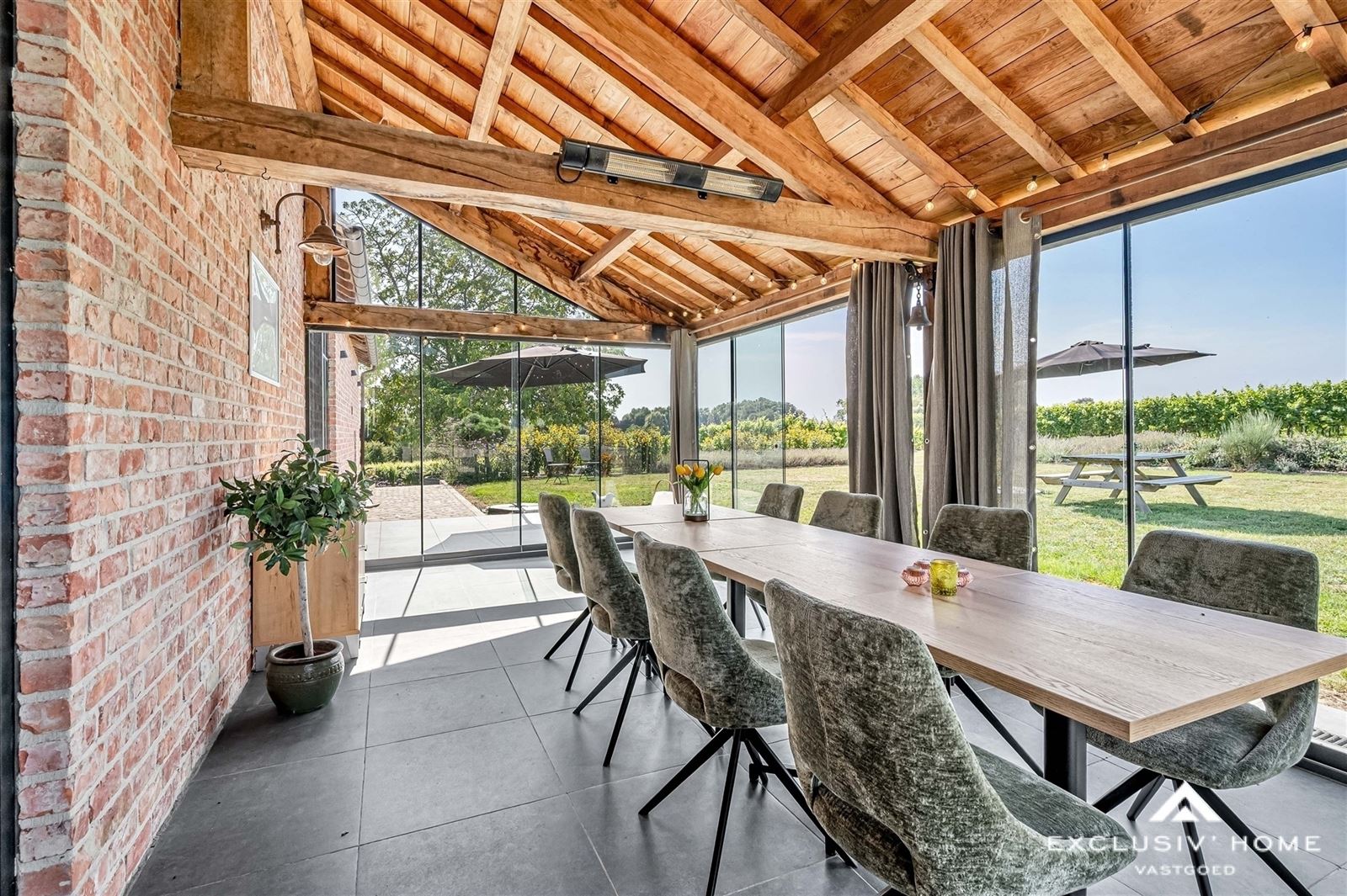 Exclusive Estate with Country Villa & Vineyard - photo 5