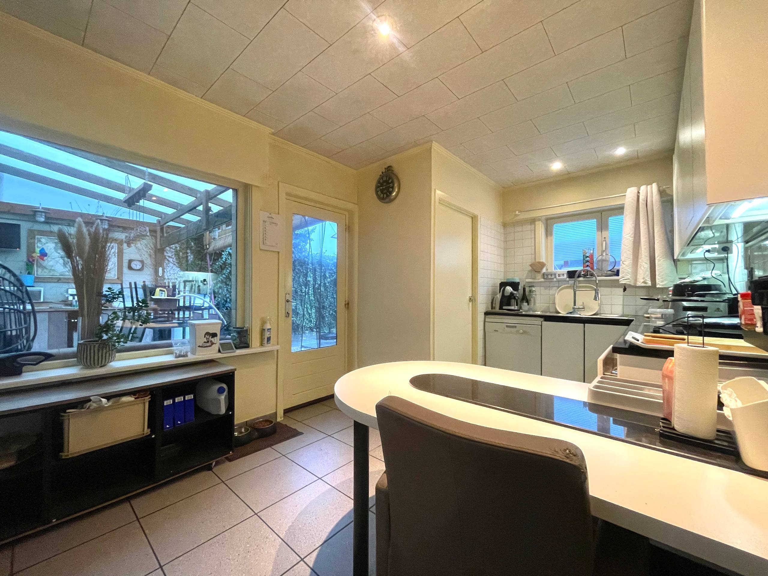 Wevelgem-Instapklare woning met 4 slaapkamers, tuin + garage - foto 5