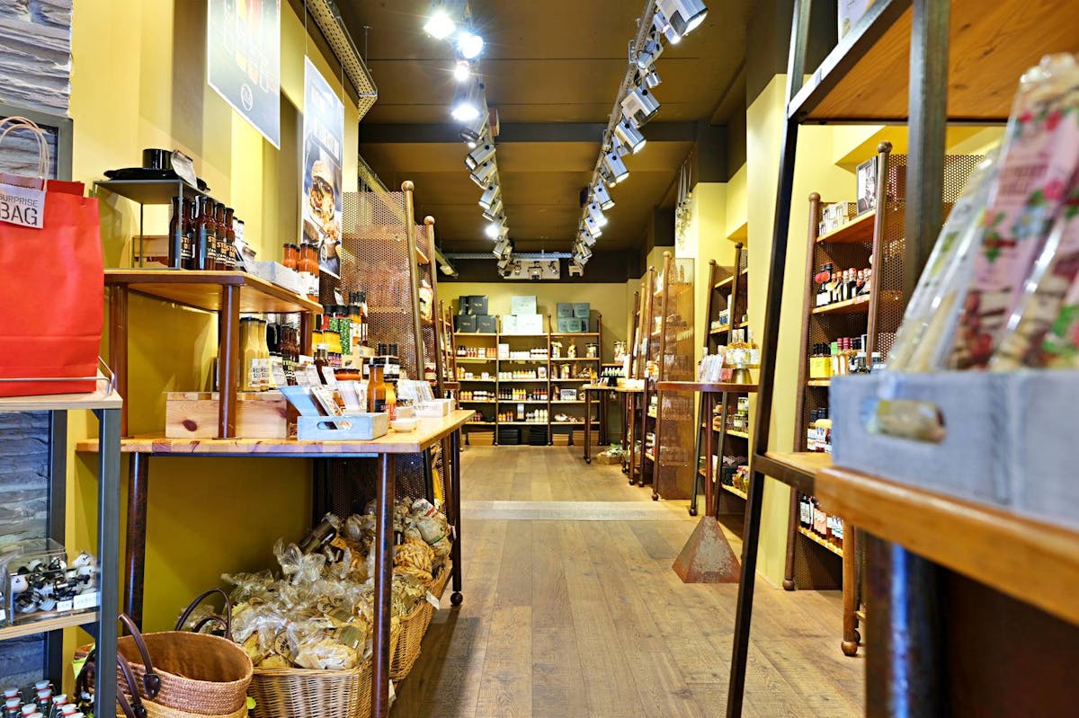 Commercial property of approx. 69m² for sale in the center of Roeselare - photo 4