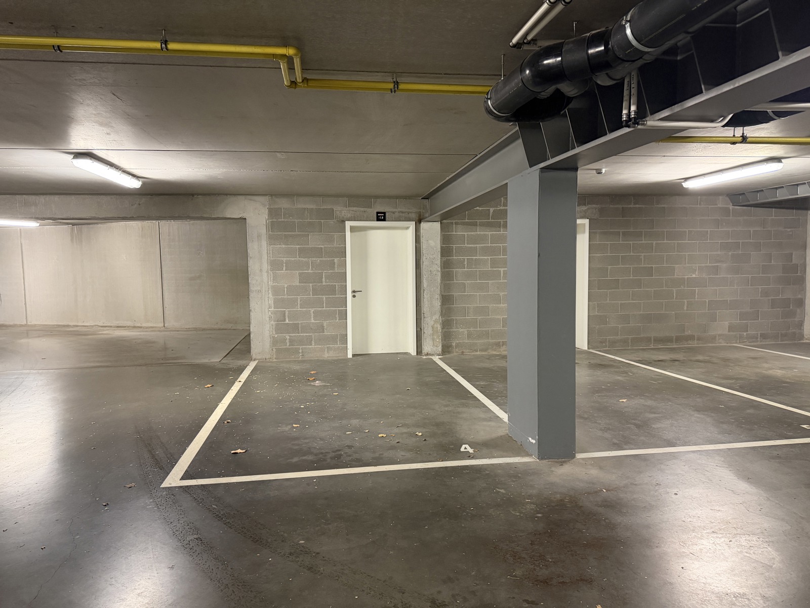 Garage for sale in Kraainem - photo 2