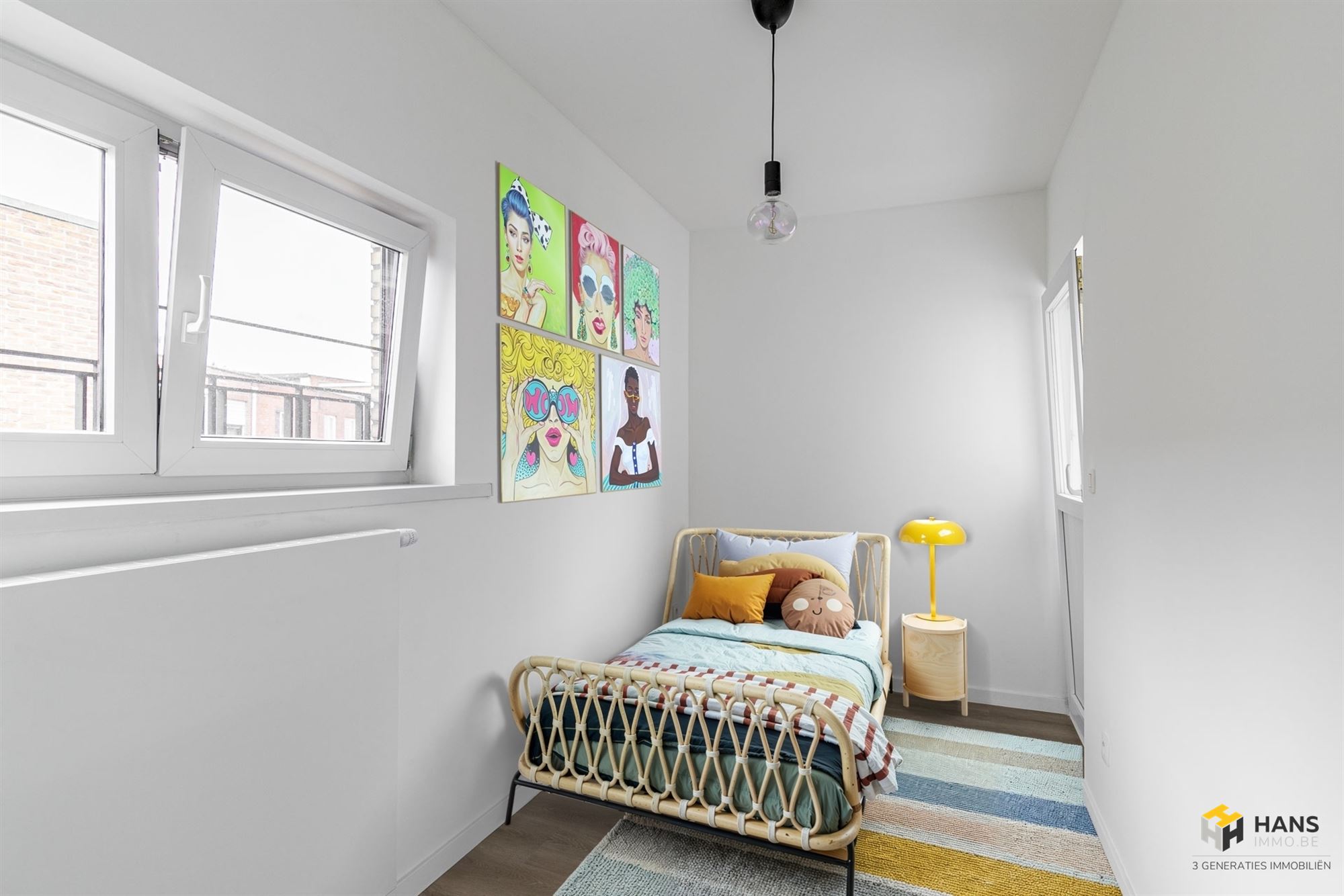 Gerenoveerd appartement (73 m²) met 2 slaapkamers, garagebox en terras (4 m²) in Merksem. - foto 4