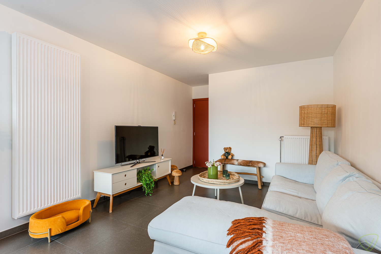 Modern en zeer goed onderhouden gelijkvloersappartement net buiten het centrum! - foto 4