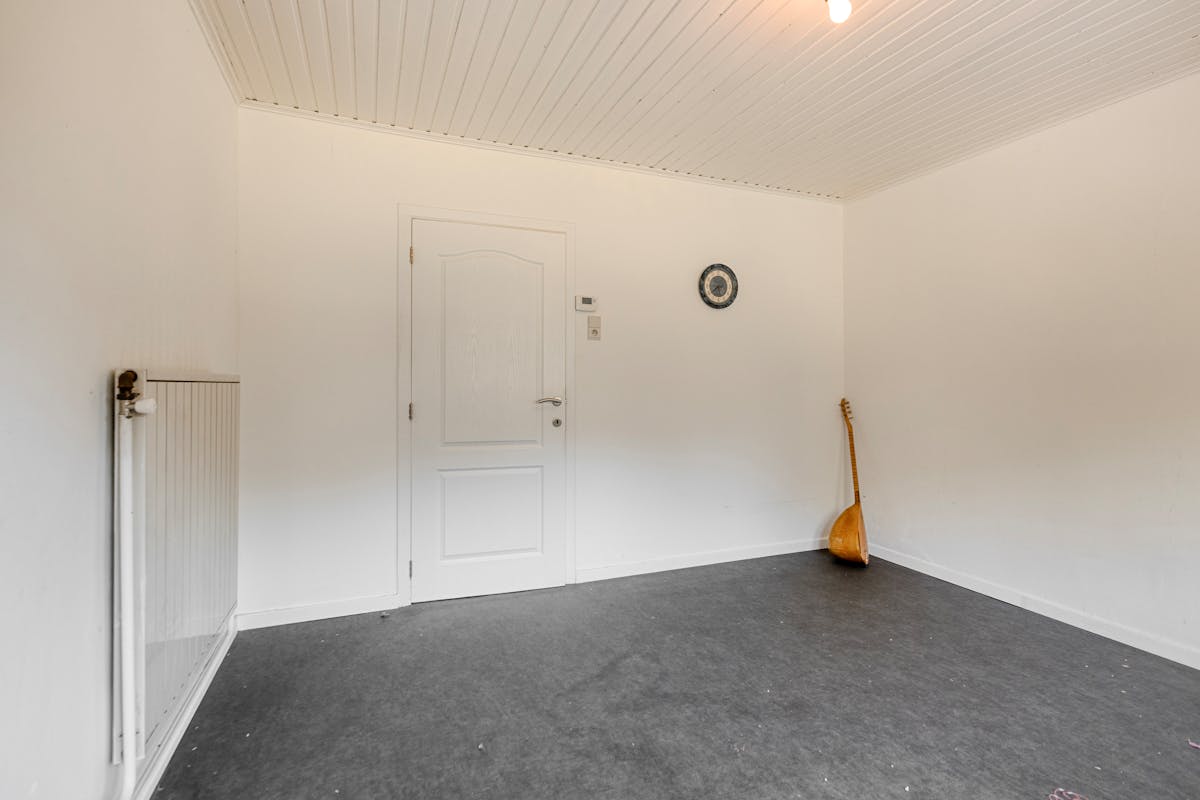 Ruim handelshuis met 5 slaapkamers op een perceel van 9a13ca nabij Thor Park - foto 5