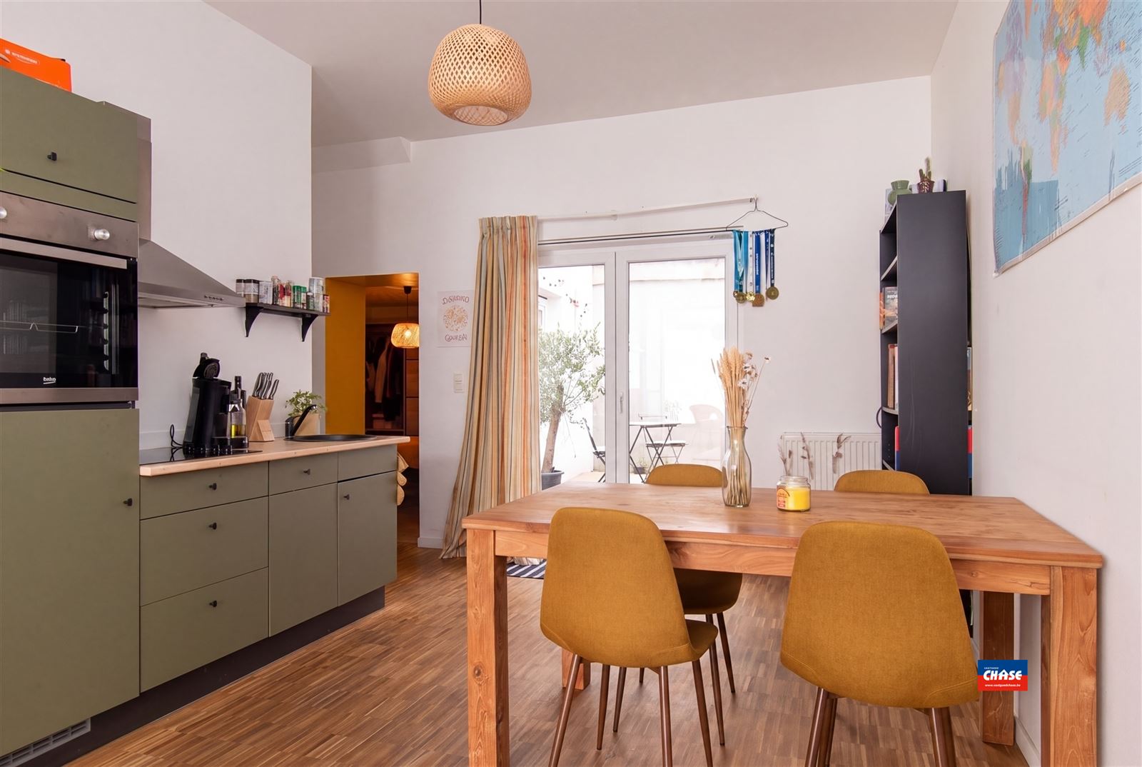 Gerenoveerd gelijkvloersappartement met stadstuin in het historisch centrum  - foto 5