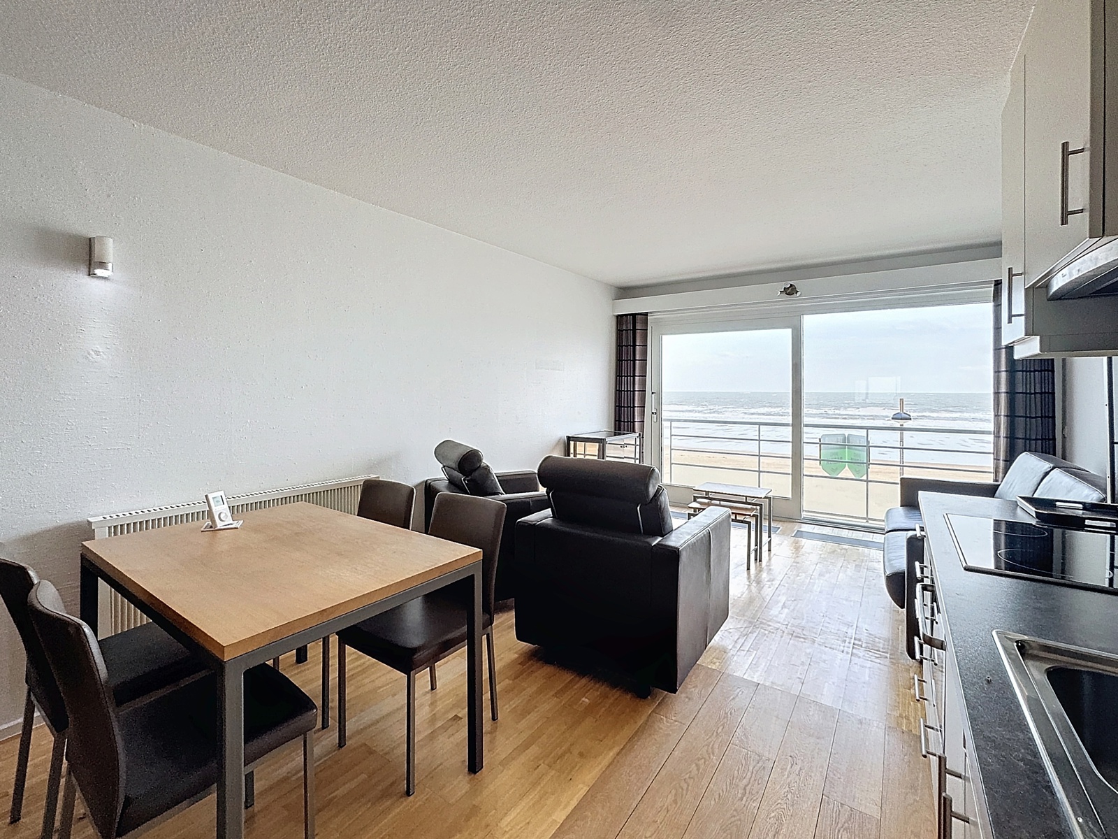 Gemeubelde studio te huur met zicht op zee in Middelkerke - foto 4