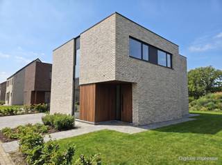 <p><span>Detached new-construction home located in a rural setting in Rillaar. Situated on a very quiet street with virtually no through traffic, just a stone’s throw from Aarschot with convenient access to Leuven. LOT 5A indicated on the survey plan.</span></p><p><span><br />Modern new-build situated on a 540m² lot with a living area of 209m². Fully finished with high-quality materials tailored to your preferences. You have full input in the selection of flooring, kitchen, and bathroom. </span><span><br /><br />Layout:</span><span><br />- Ground floor: entry hall with guest restroom, spacious, bright living room with open kitchen island and a beautiful view of the garden. Spacious, practical storage room. Bedroom or office space on the ground floor.<br />- 1st floor: 3 spacious bedrooms, one of which features a walk-in closet. Bathroom and separate toilet. Utility room or storage room.</span></p><p><span>The garden offers plenty of peace and space to enjoy lovely summer evenings.<br /><br />The asking price of 599,000 euros, excluding VAT and notary fees, is for a fully finished home built to specifications using high-quality materials:<br />- underfloor heating with a heat pump throughout<br />- hardwood flooring in the living room, laminate flooring in the bedrooms, and tile throughout the rest of the home<br />- custom-made kitchen and bathroom by a cabinetmaker - high-quality finish<br />- Ventilation System D<br />- 8 solar panels</span></p><p><span>Completion expected within 6-8 months.</span></p><p><span>The specifications with all details are available upon request. For more information, we invite you to visit Dupont Vastgoed; feel free to schedule an appointment at 015 15 15 15</span></p><p><span>Photographs are for illustrative purposes only and may differ from the actual construction.</span></p><p><span><br /><br /></span></p>