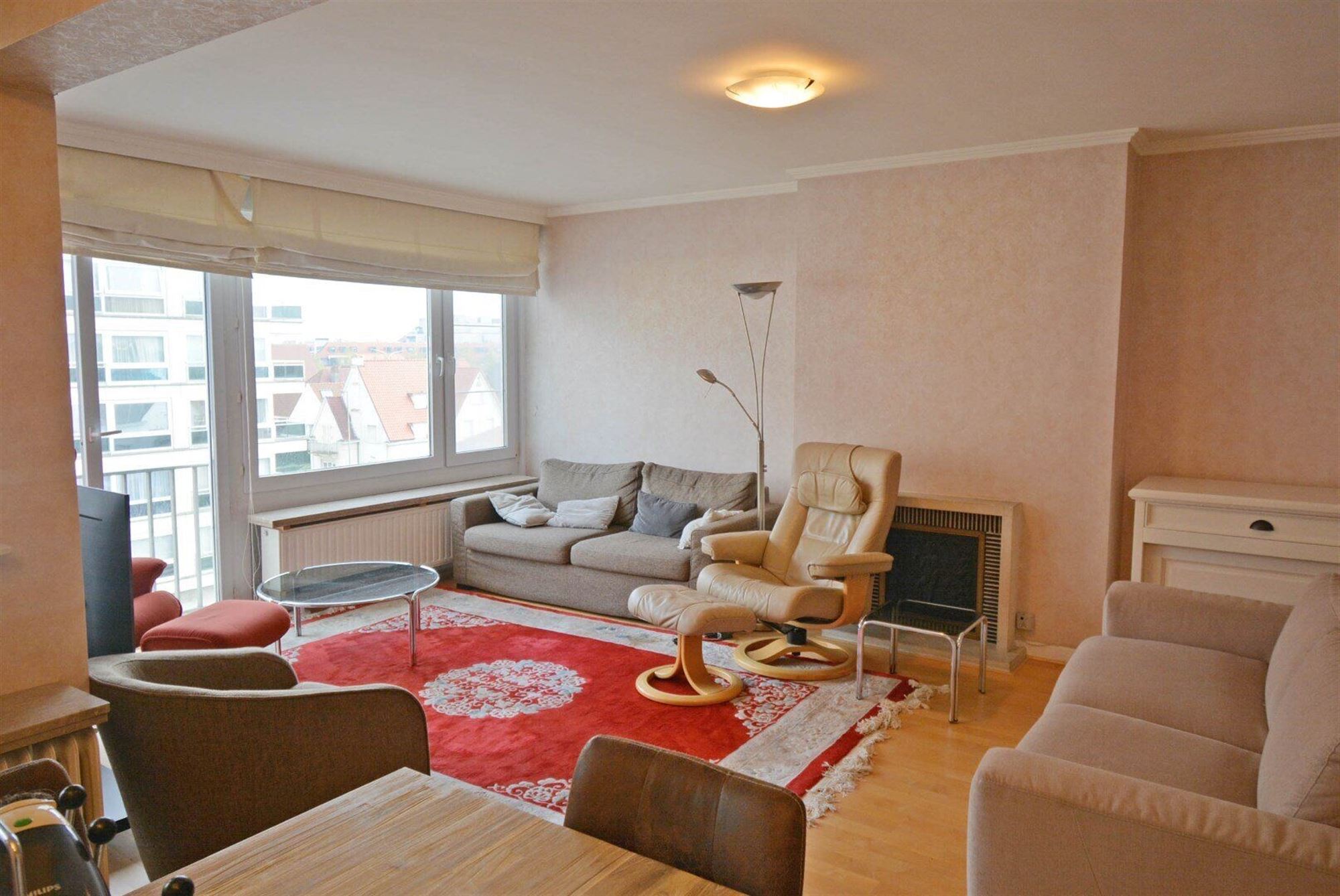 Apartment to renovate with side sea view, near town center - photo 3