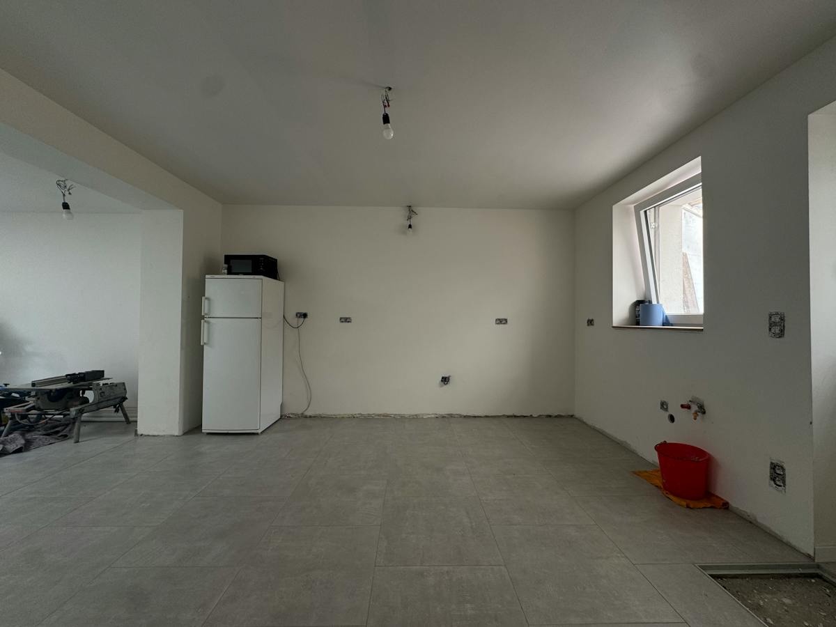 Volledig gerenoveerde woning - instapklaar eind 2026 - foto 3