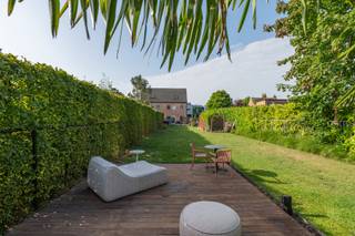 Welkom in jouw droomhuis! Op een indrukwekkend perceel van maar liefst 891 m² werd in 2016 deze knappe woning uit de grond gestampt - van top tot...
