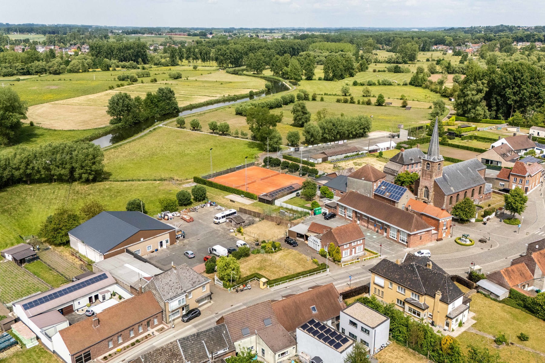 Investeringsproject op 4123 m2, 2 woningen + loods - foto 5