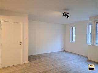 Gerenoveerd duplex appartement met 2 slaapkamers in het centrum van Borgloon* EPC A* asbestvrij* elektriciteit conform AREI bij akte In het centrum...
